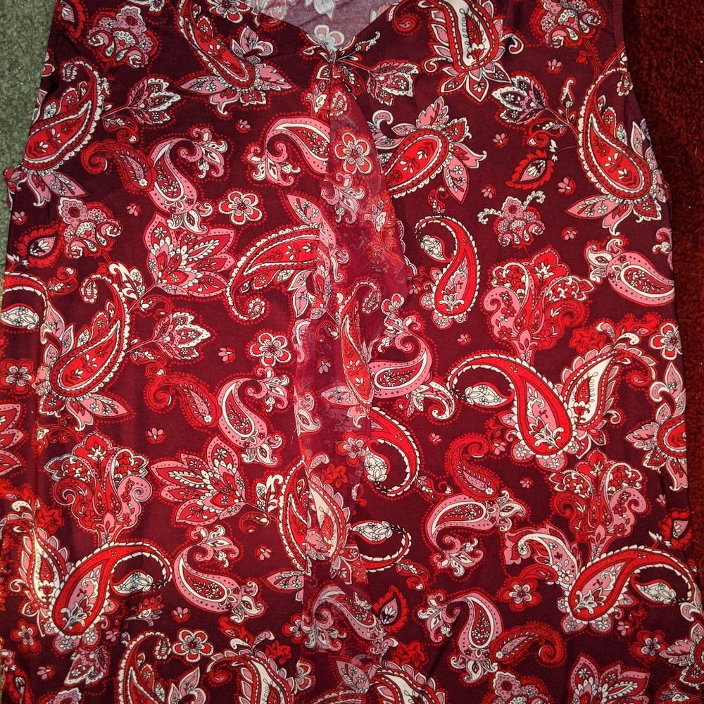 Women's size 1X tank top red and white
